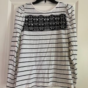 LOFT long sleeve shirt.